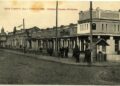 Историческое фото городских лавок, 1913 г.