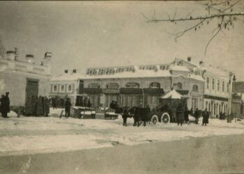 Перекресток Колодезной (ул. Шевченко) и Базарной (ул. Свердлова)