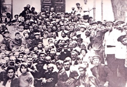 М. В. Фрунзе и Г. И. Старый на Третьем съезде Советов в 1921 году.  Фото из фондов Тираспольского объединенного музея.